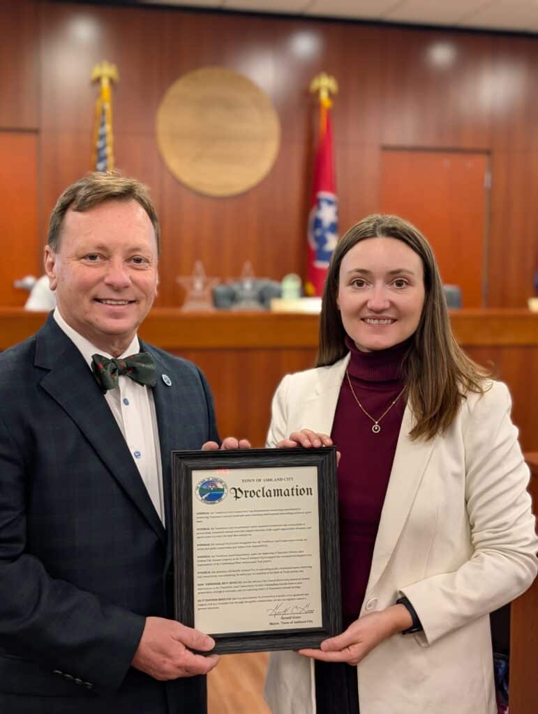 Eagle Pass Ashland City Proclamation Mayor Gerald Greer TennGreen Land Conservancy Executive Director Alice Hudson Pell