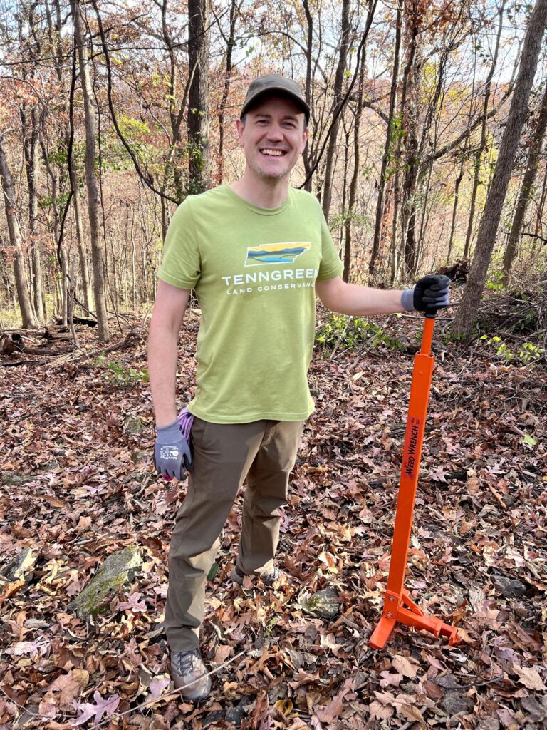 Chad Green Volunteering Invasive Species Removal Harmony Wildlife Rescue (1)