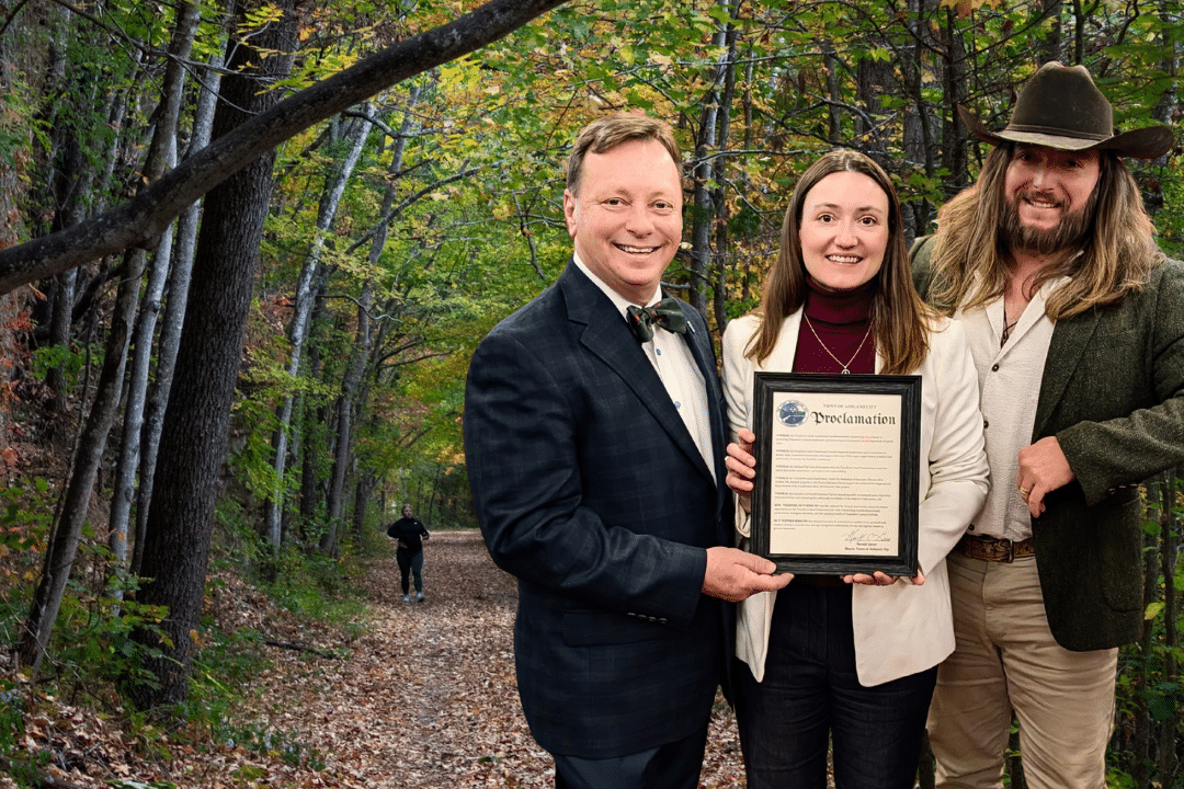 Eagle Pass Trail Dedication Mayor Gerald Greer and TennGreen Executive Director Alice Hudson Pell and TennGreen Director of Communications Jon D Bumpus